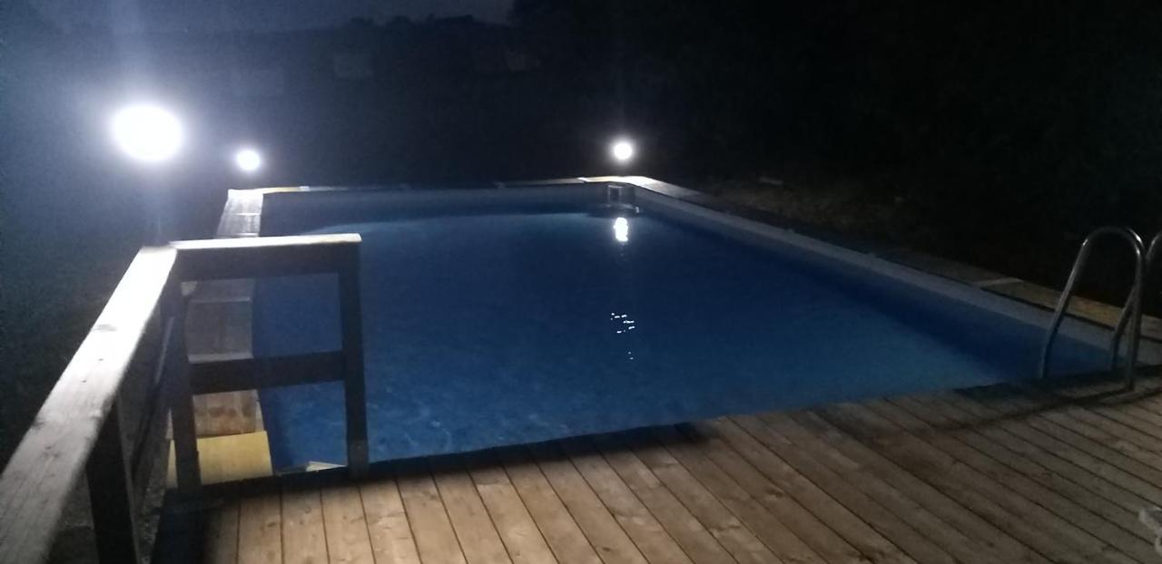 Bed and Breakfast La Finestra Sul Cortile Pomezia Exterior foto
